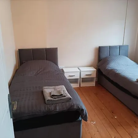 דירה Iacomm 3 Bed *
